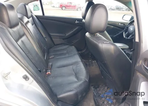 2011 Nissan Altima 2.5 S z USA, uszkodzony, nr VIN 1N4AL2AP9BN489366